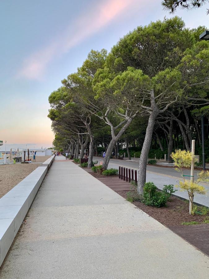 Olaszelmeny Beach Caravans Lignano Sabbiadoro Exterior photo