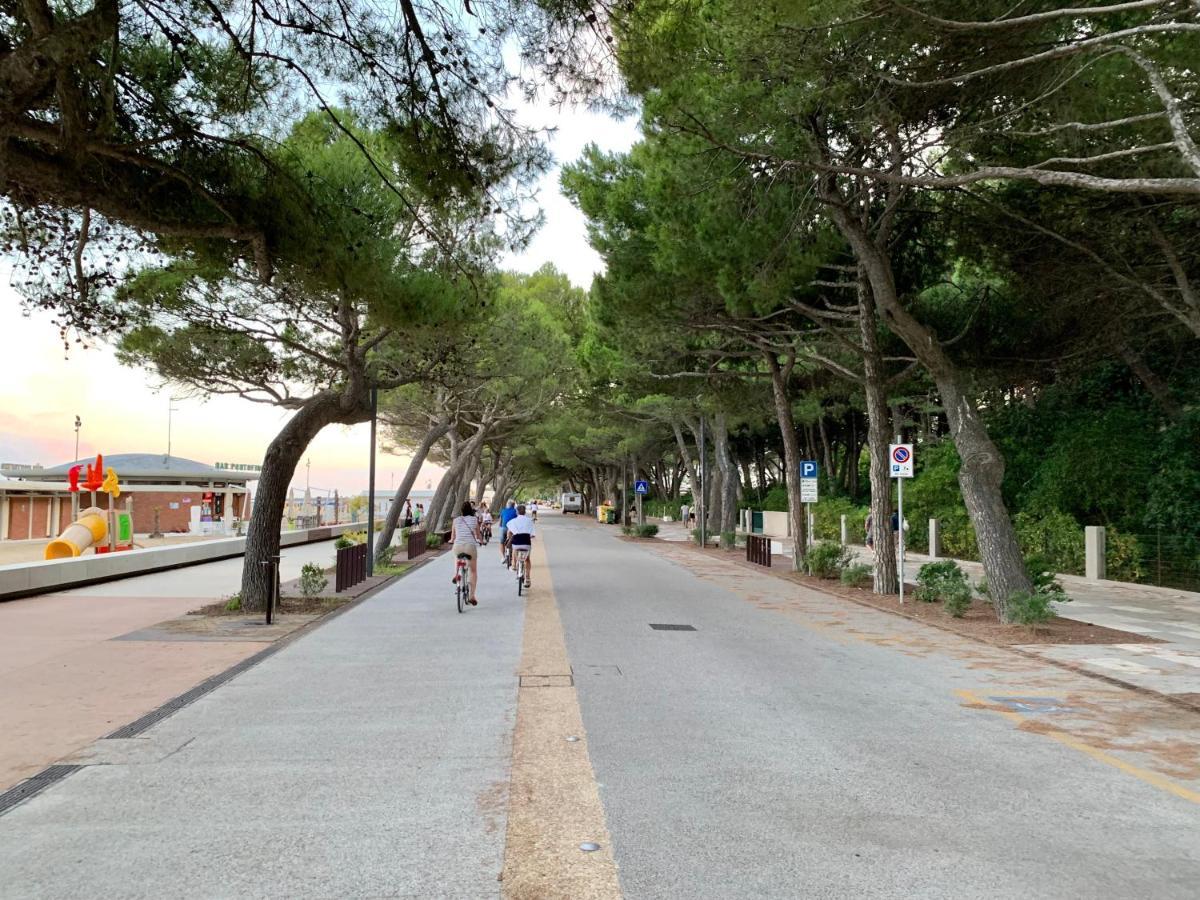 Olaszelmeny Beach Caravans Lignano Sabbiadoro Exterior photo
